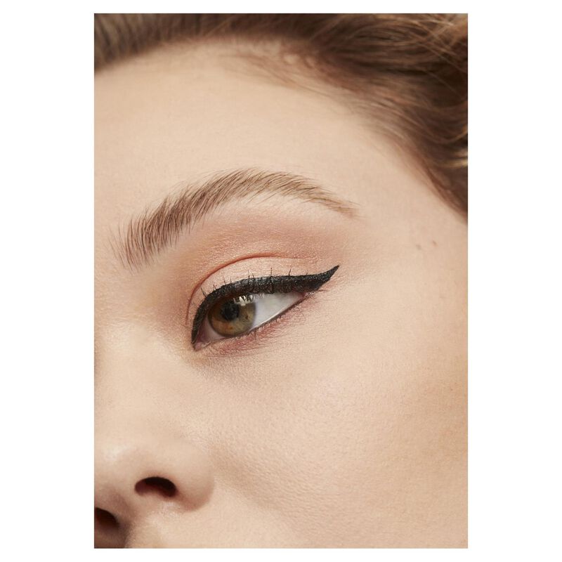 Revlon Colorstay Micro&trade; Easy Precision Liquid Liner image number 2